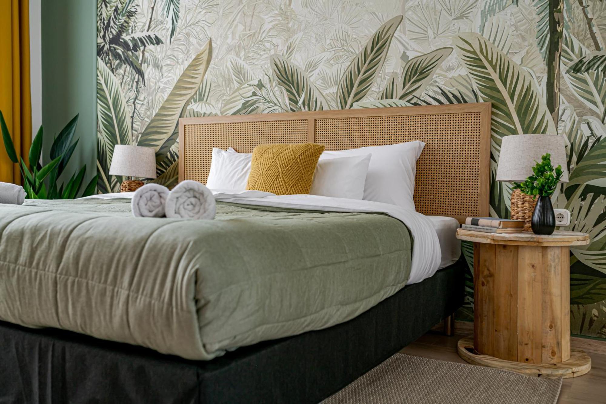Jungle Aesthetics Downtown Apartman Aircon And Garage Parking Будапеща Екстериор снимка