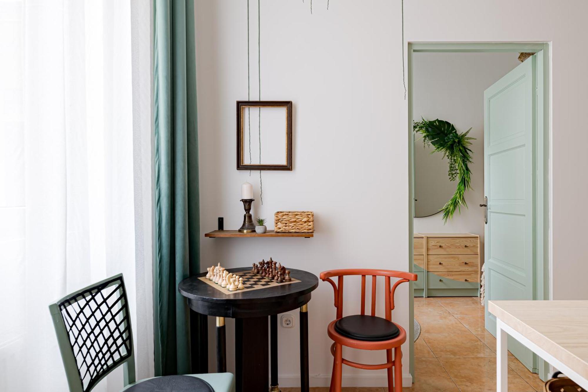 Jungle Aesthetics Downtown Apartman Aircon And Garage Parking Будапеща Екстериор снимка