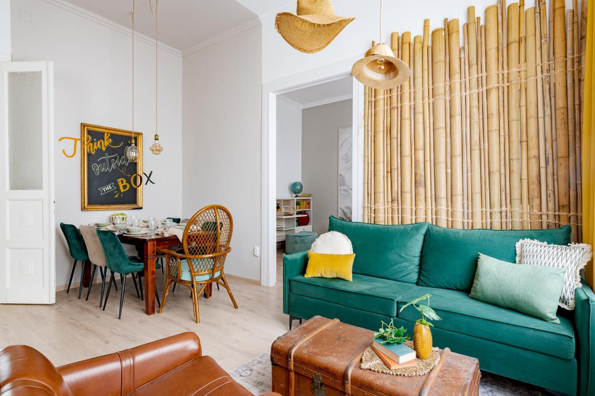 Jungle Aesthetics Downtown Apartman Aircon And Garage Parking Будапеща Екстериор снимка