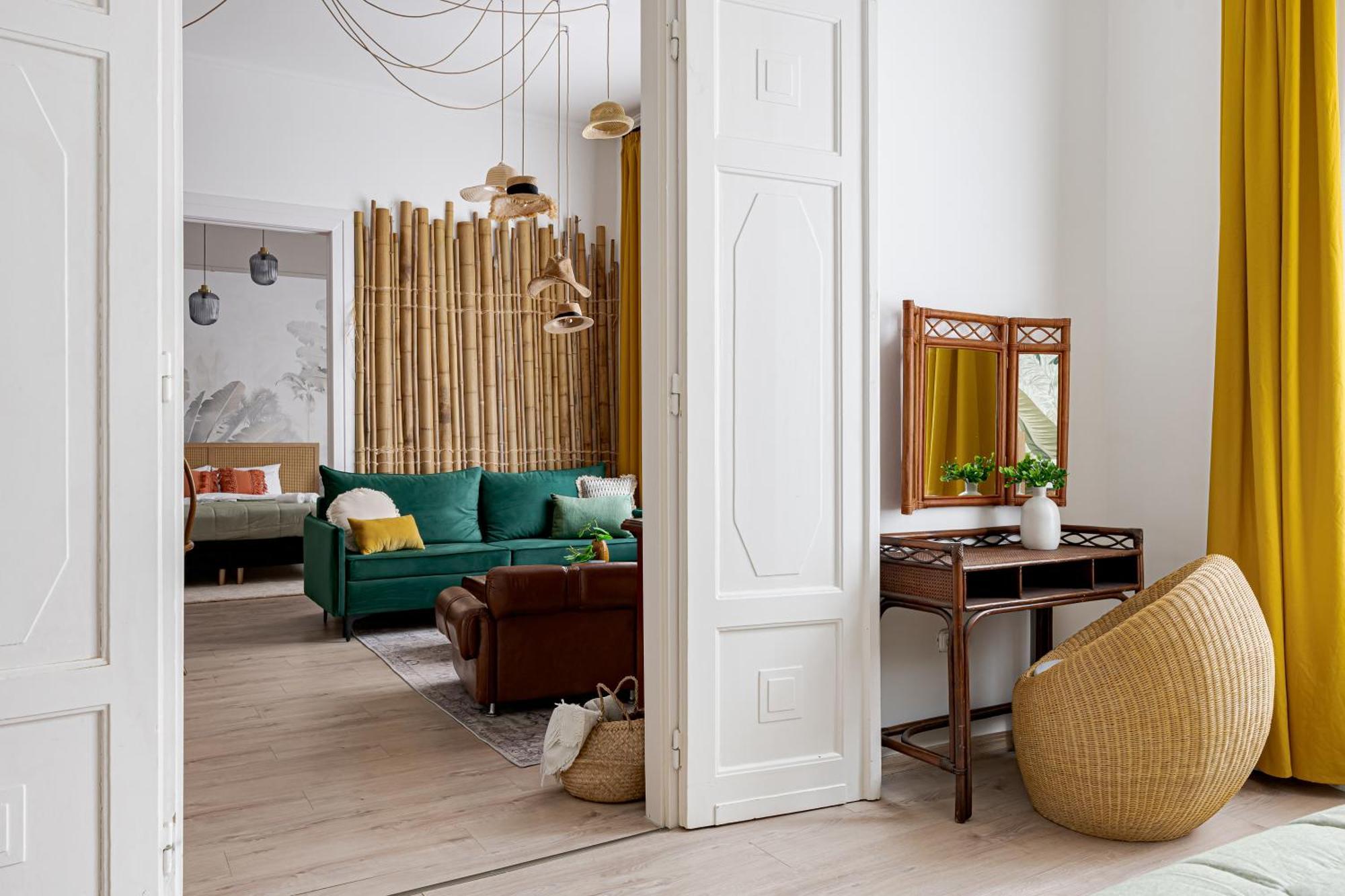 Jungle Aesthetics Downtown Apartman Aircon And Garage Parking Будапеща Екстериор снимка