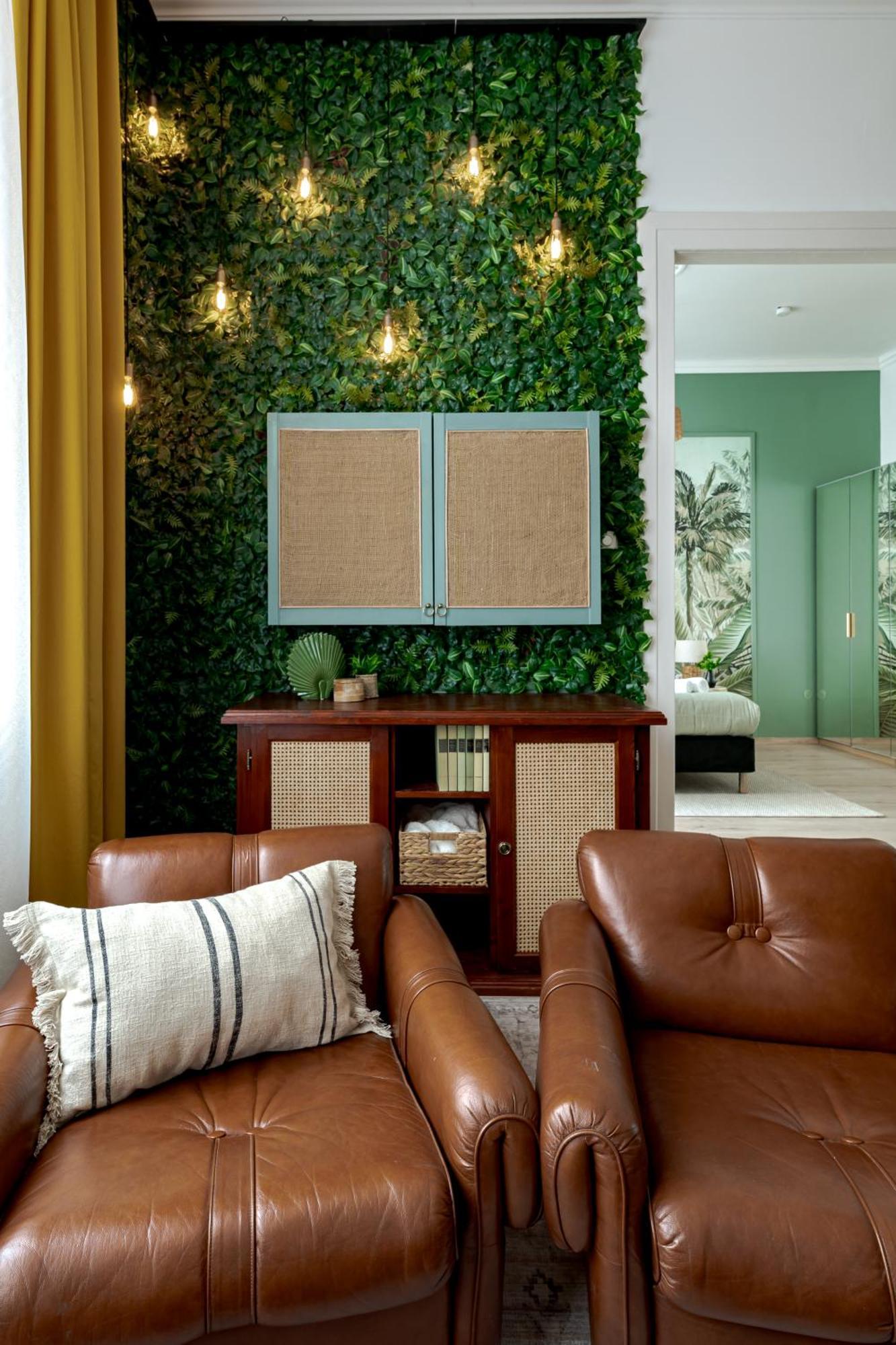 Jungle Aesthetics Downtown Apartman Aircon And Garage Parking Будапеща Екстериор снимка
