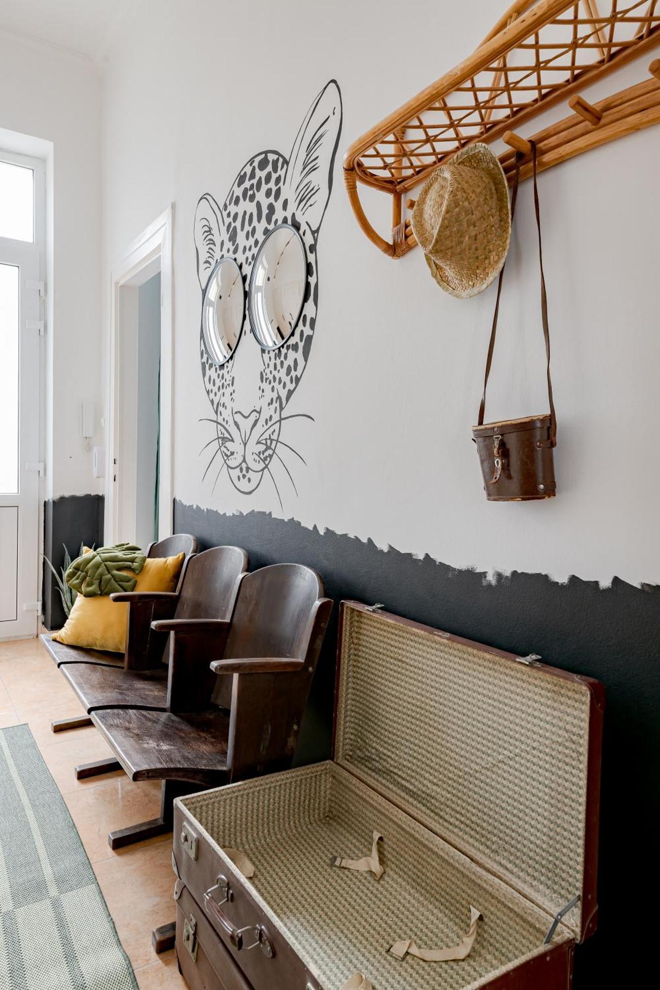 Jungle Aesthetics Downtown Apartman Aircon And Garage Parking Будапеща Екстериор снимка