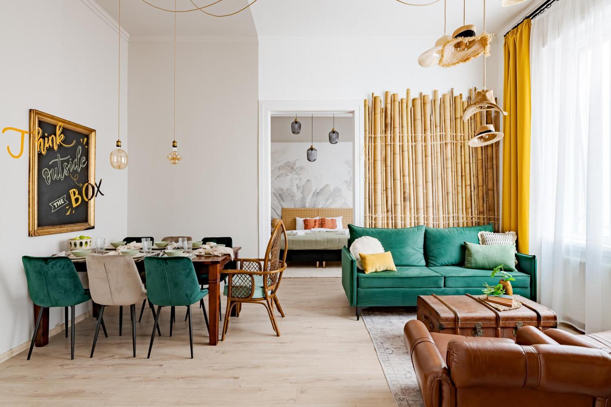 Jungle Aesthetics Downtown Apartman Aircon And Garage Parking Будапеща Екстериор снимка